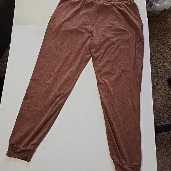 Vuori Womens Performance Jogger Size S - Picture 9 of 9